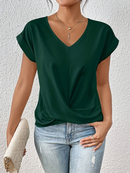 Liv | Casual T-shirt with Heart-Shaped Neckline