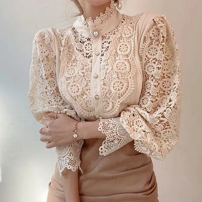 Tove | Long-sleeve shirt with lace and detailing