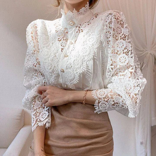 Tove | Long-sleeve shirt with lace and detailing