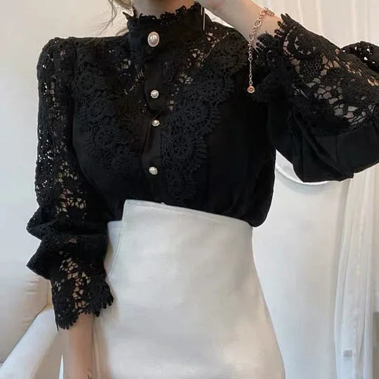 Tove | Long-sleeve shirt with lace and detailing