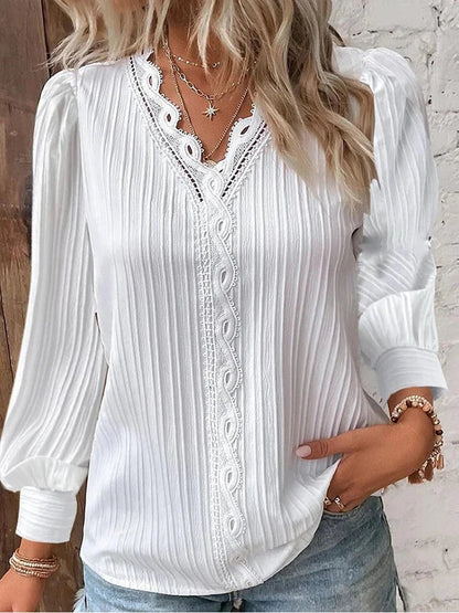 Cathrine | Blouse with Long Sleeves and V-Neck