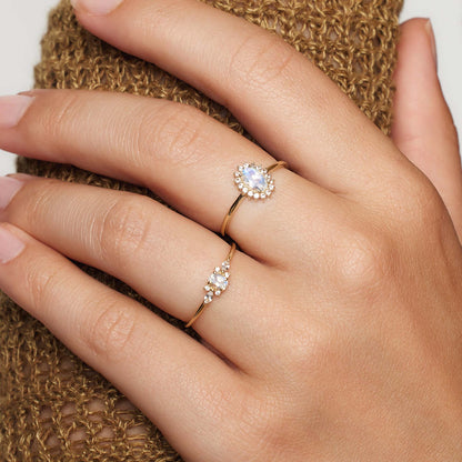 Megan | Violet Diamond Ring 18k Gold