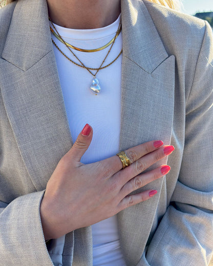 Mary Ann | Big Ring 18K Gold