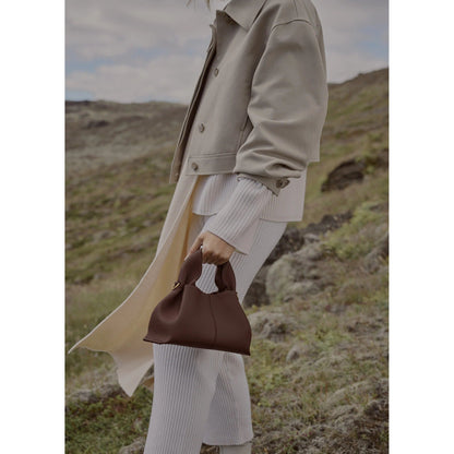 Paula | Stylish Travel Companion