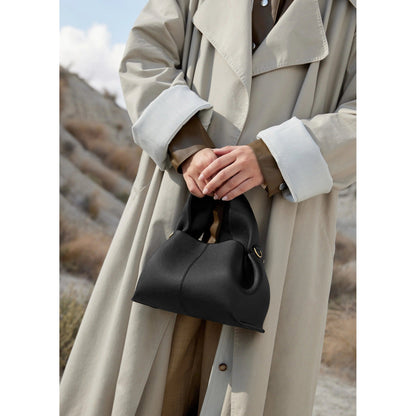 Paula | Stylish Travel Companion