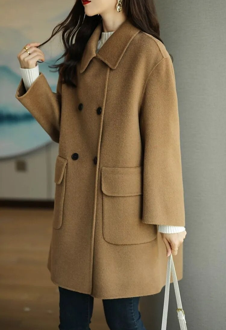 Thyra | Elegant Wool Coat